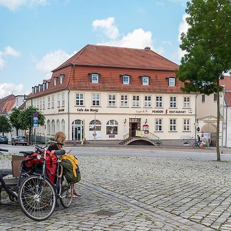 Pension Markt Neustrelitz Luaran gambar