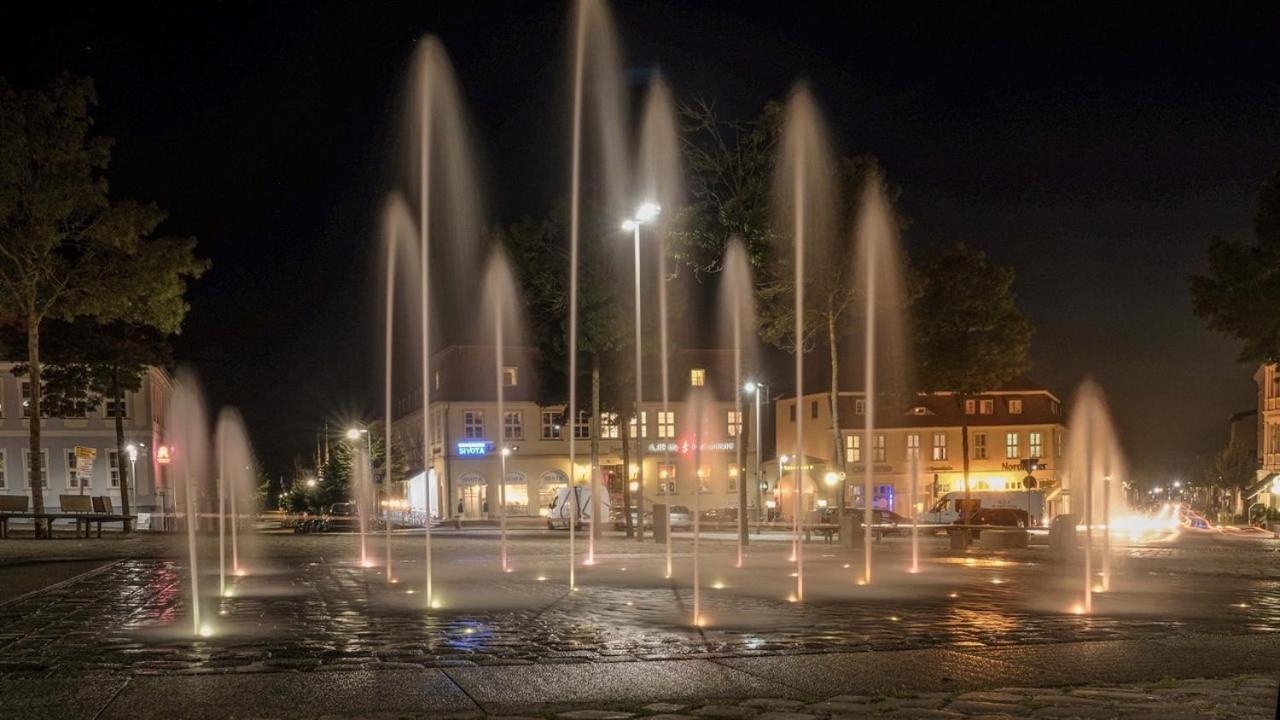Pension Markt Neustrelitz Luaran gambar