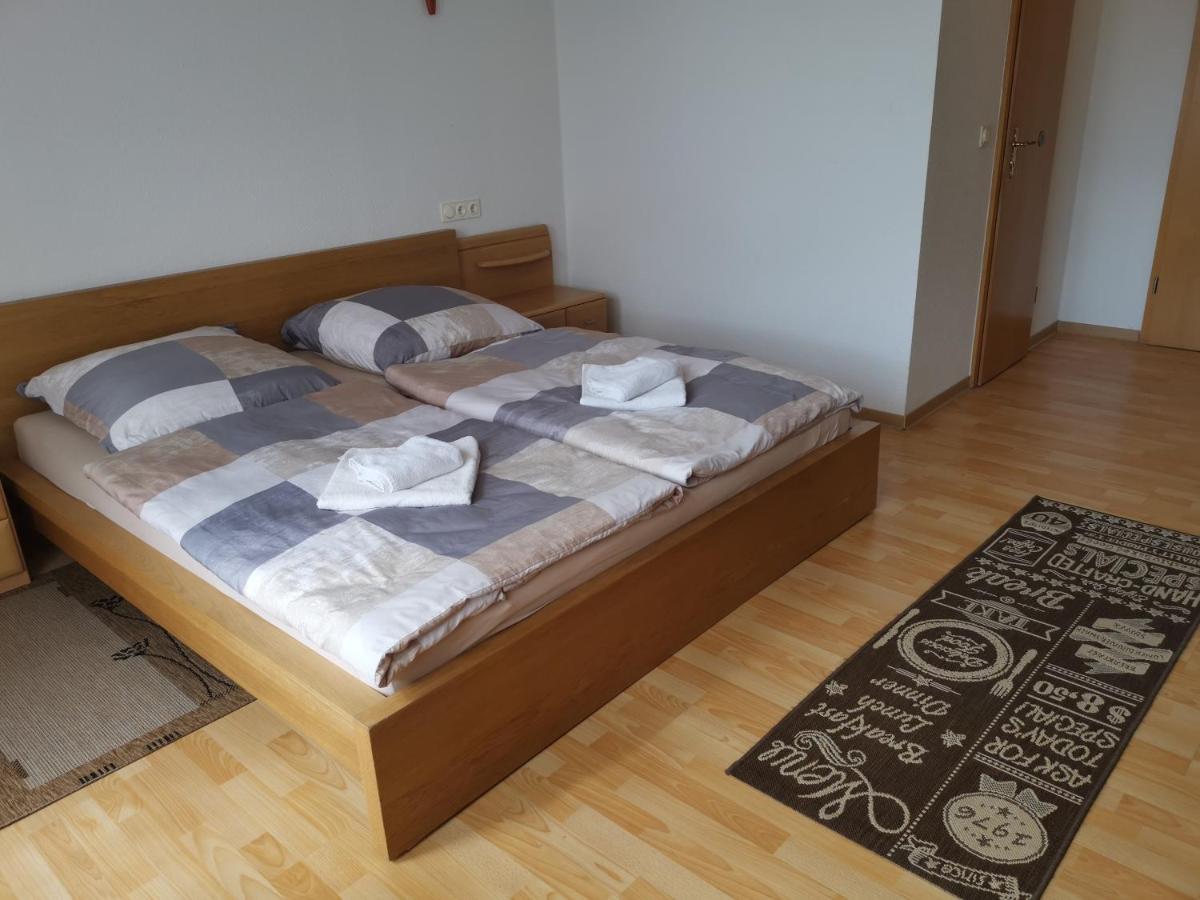 Pension Markt Neustrelitz Luaran gambar